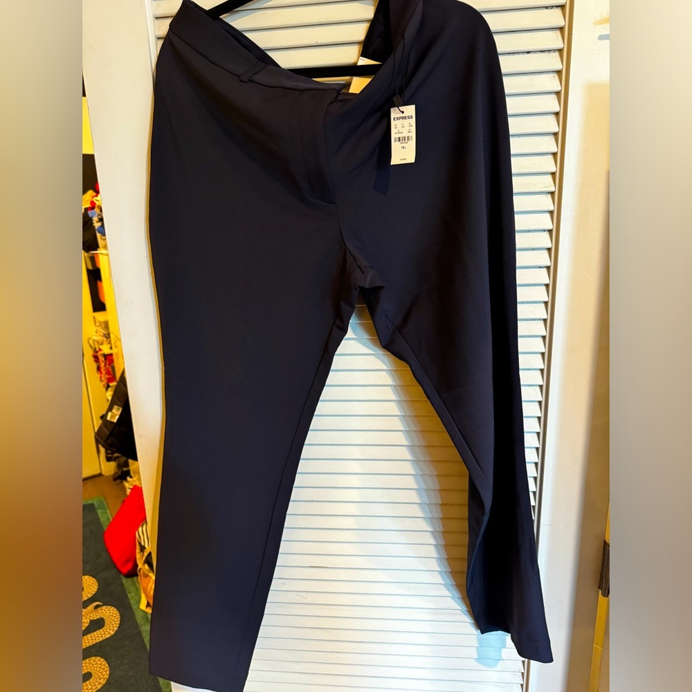 NWT 18 Long Express Skinny High Rise Navy Blue Pants